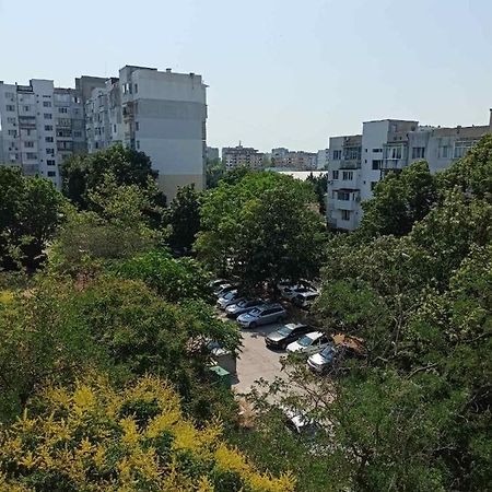 Welcome To Daisy Sunny Place! Apartment Varna ภายนอก รูปภาพ
